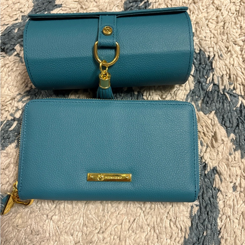Joy Mangano teal Leather wristlet wallet & jewelry case with Gold Detail